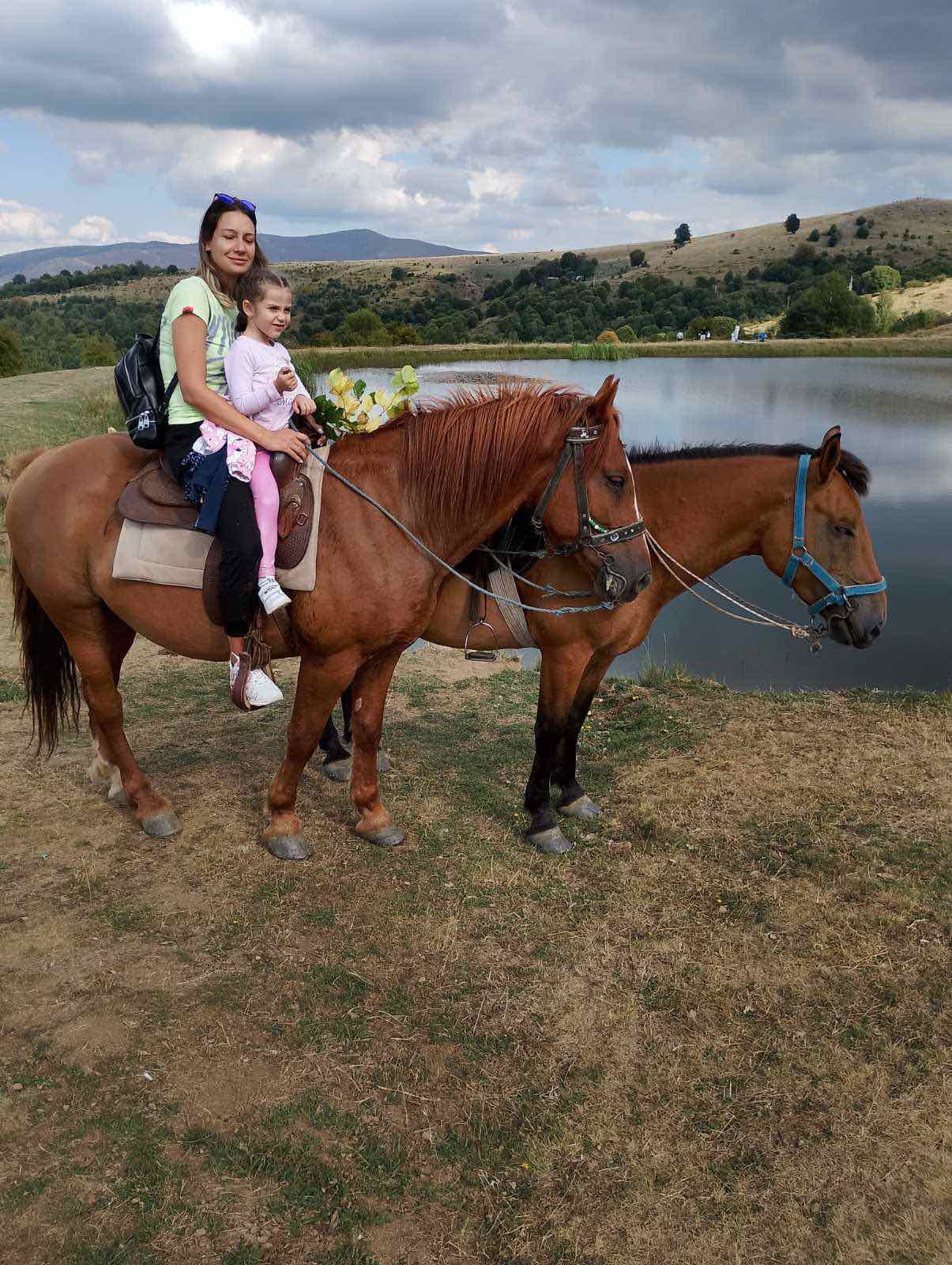 Планинска тура со коњи